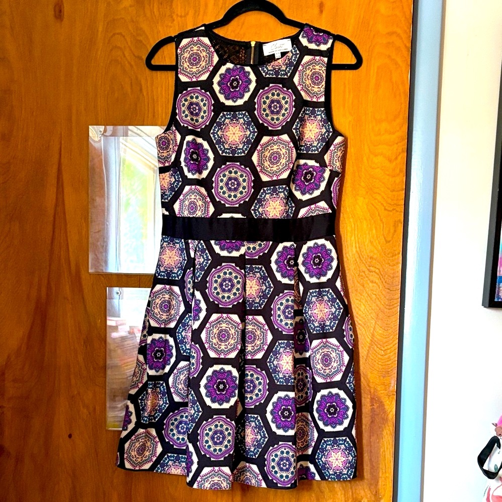 Closet London Women’s Geometric Medallion Print A-Line Sleeveless Dress